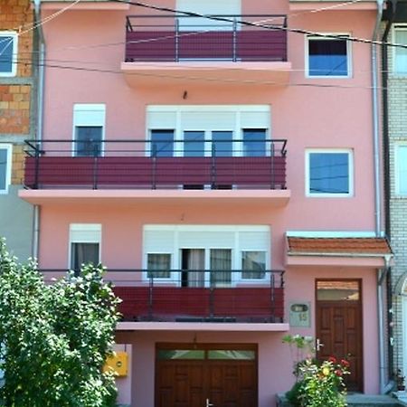 Guest House Trajkovic Ягодина Екстериор снимка