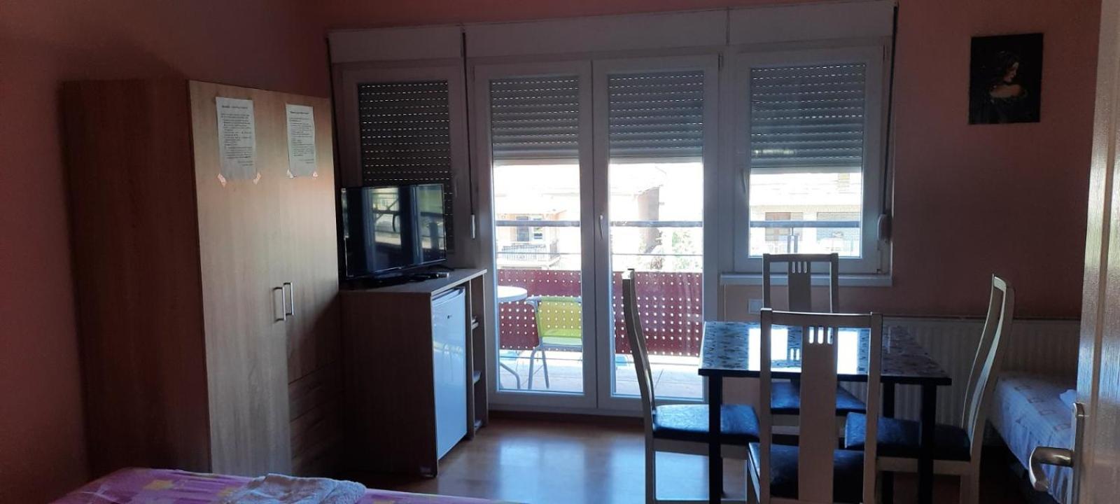 Guest House Trajkovic Ягодина Екстериор снимка