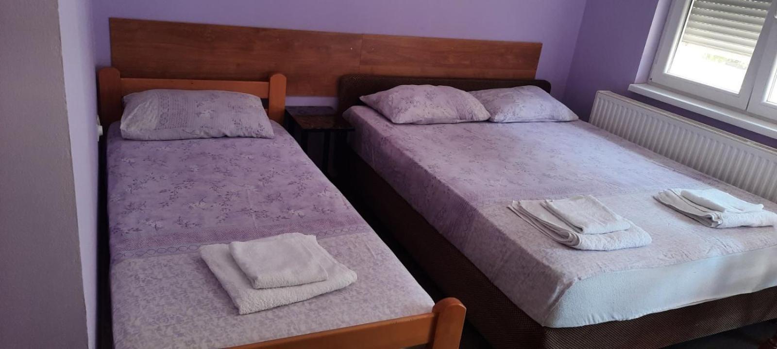 Guest House Trajkovic Ягодина Екстериор снимка